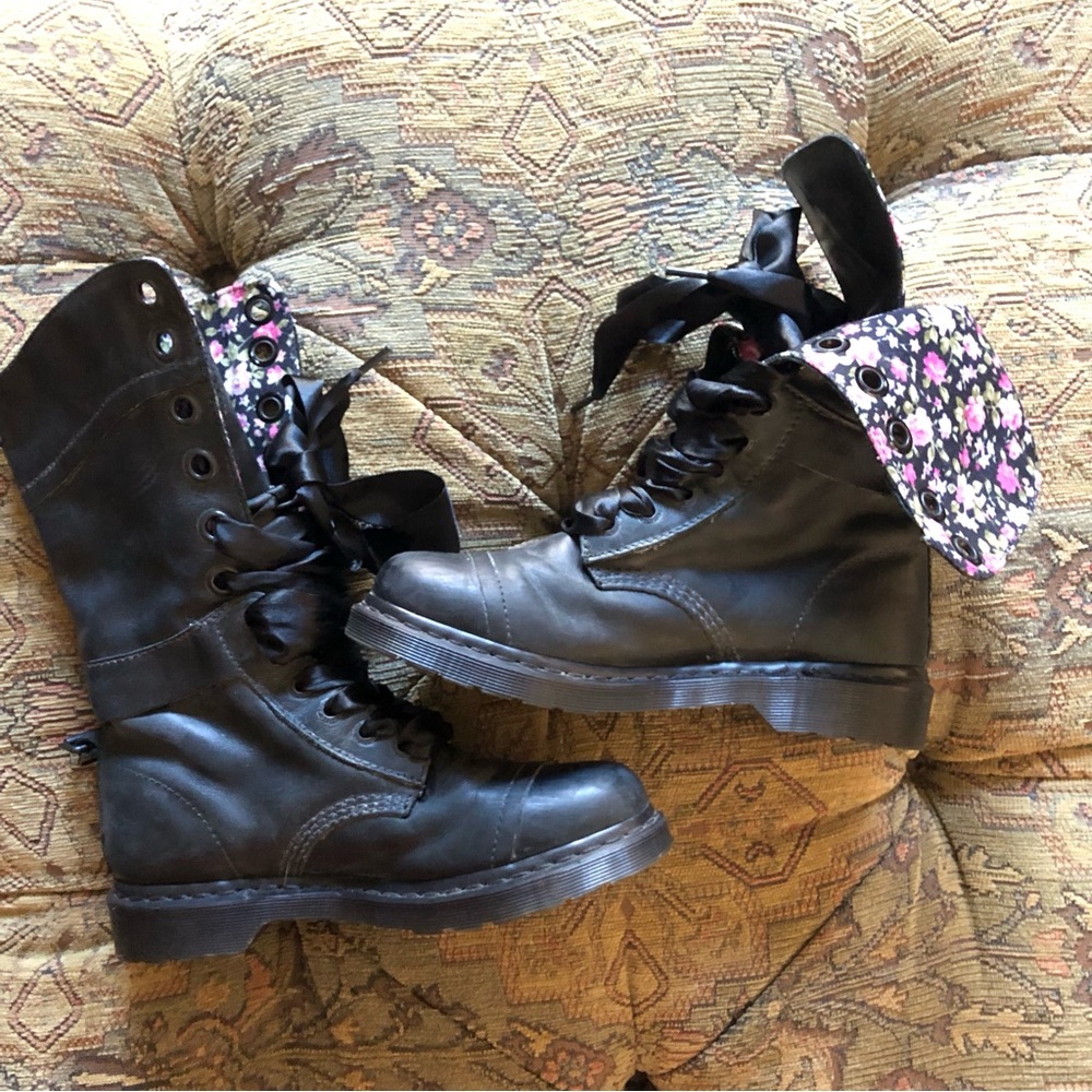 Black Floral Women's Combat Boots